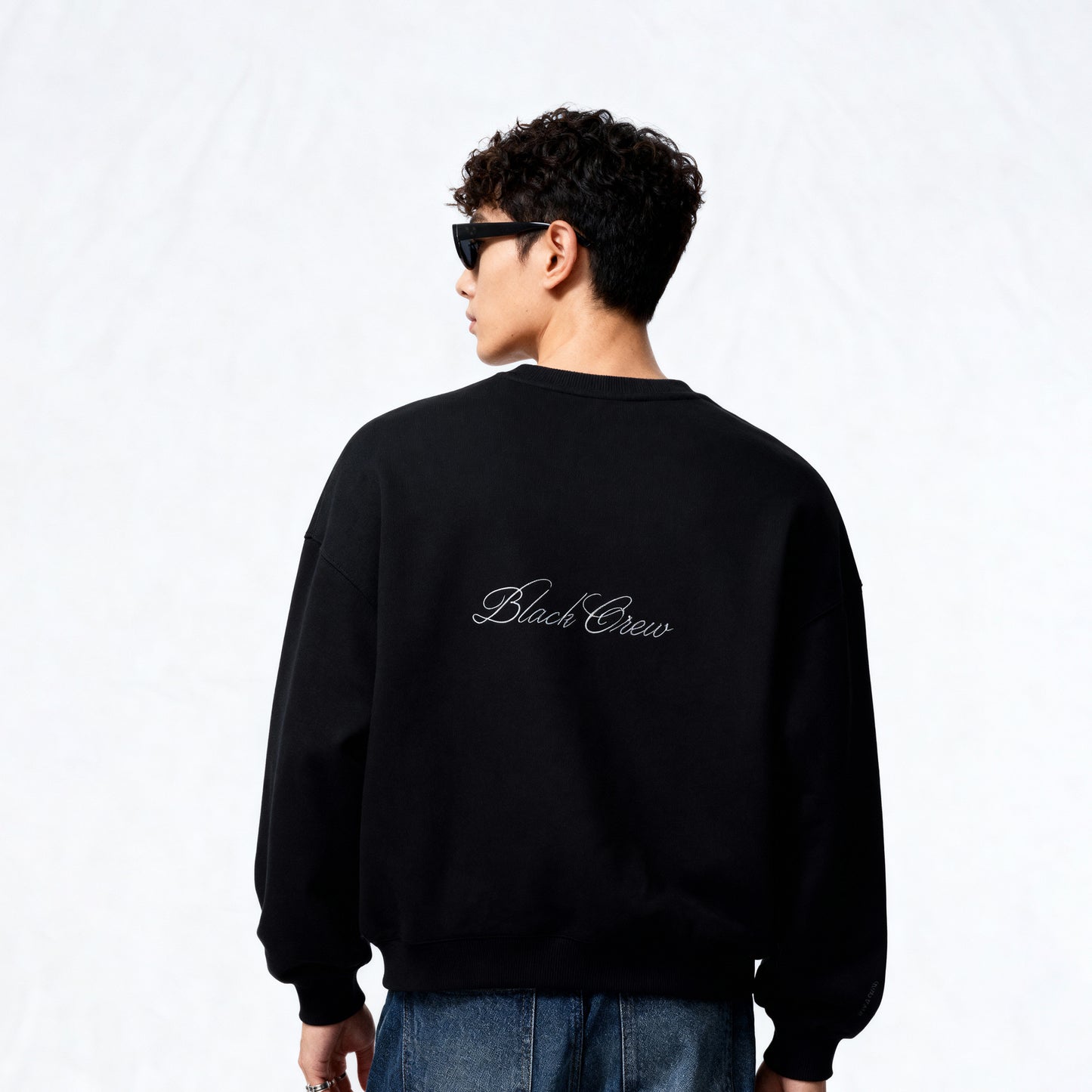Script Premium Basic Sweatshirt - Black