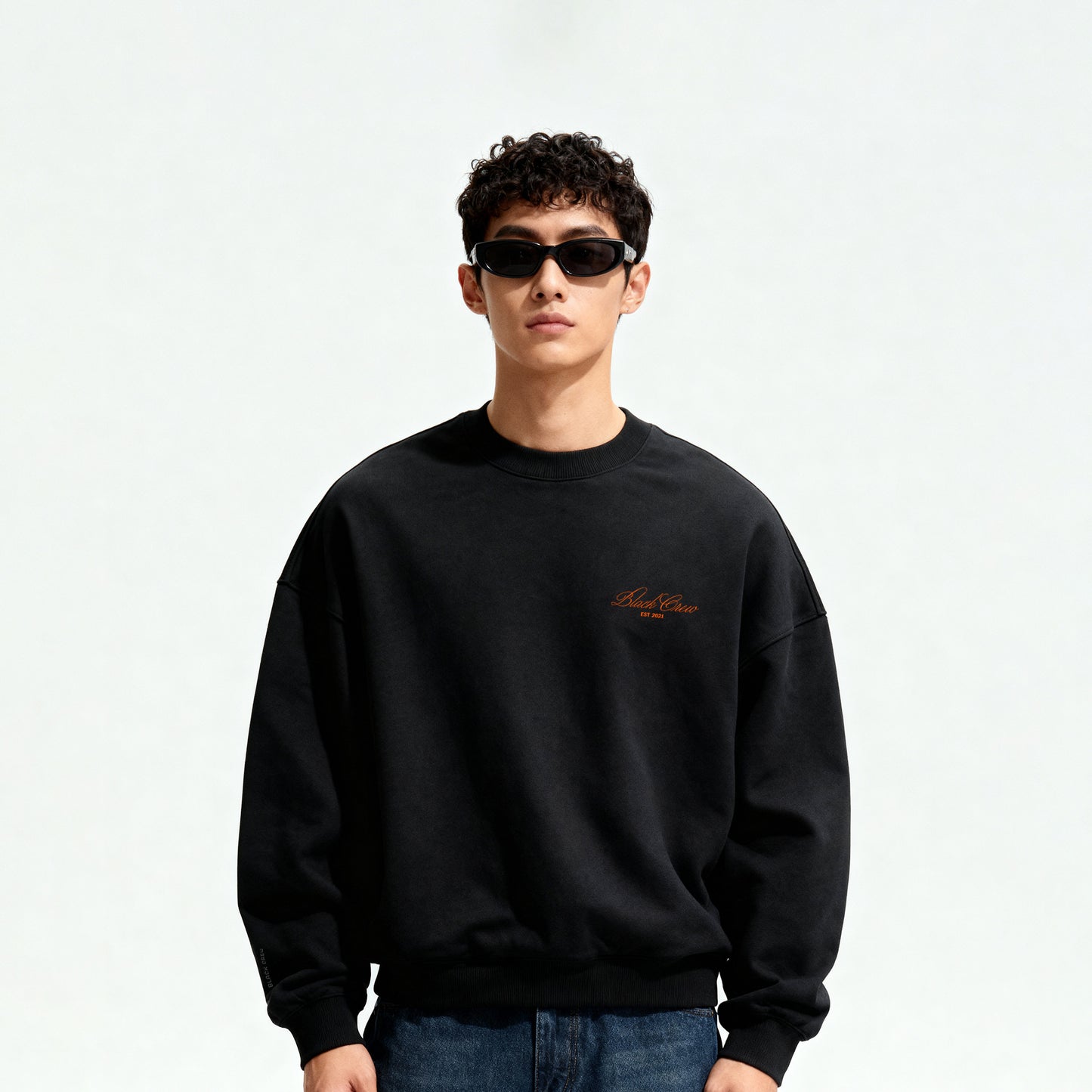 Script Premium Basic Sweatshirt - Black