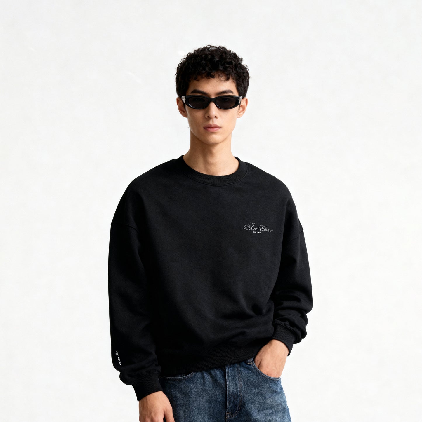Script Premium Basic Sweatshirt - Black